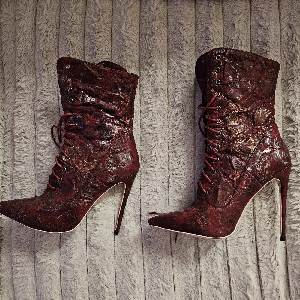 Sexy Red Boots Vero Cuoio Size 8.5, wore 1-2 times